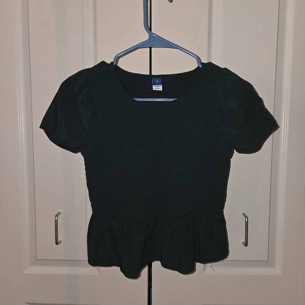 Green Ribbed Top – Textured Bodice & Puff Sleeves (Size XS)